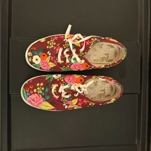 Used floral keds